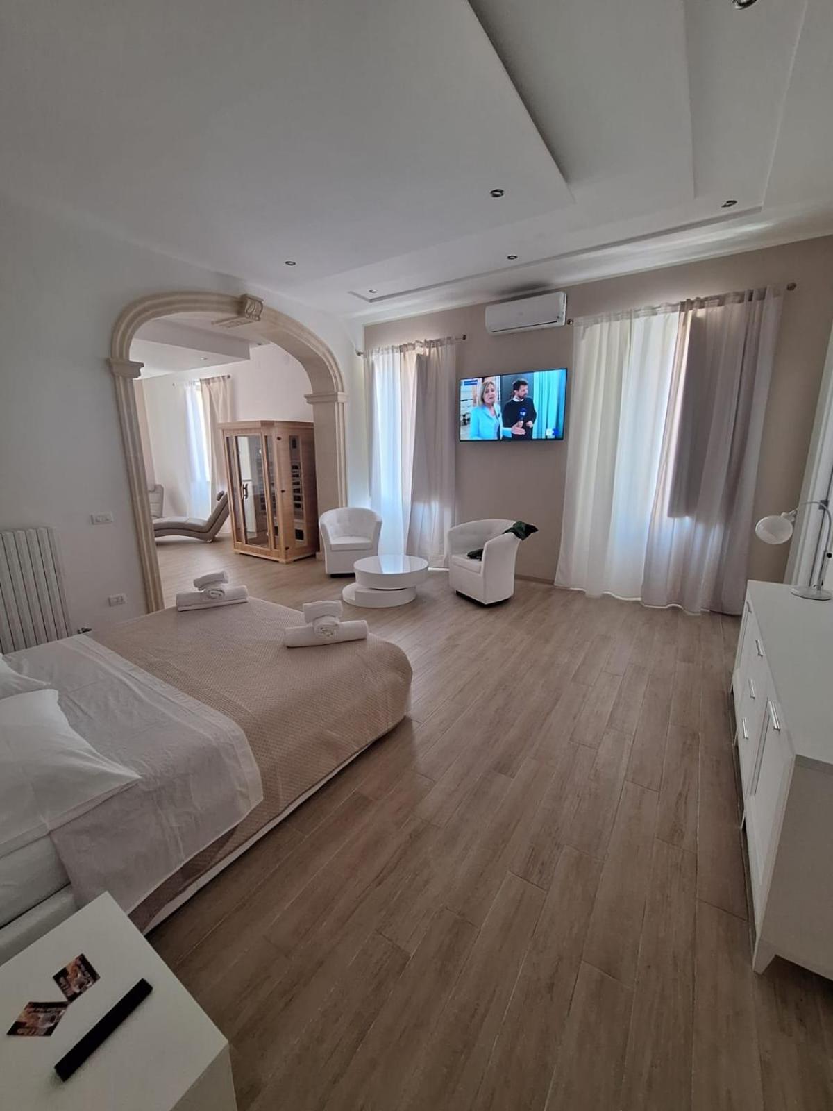 Bed E Suite Domar บรินดิซิ ภายนอก รูปภาพ