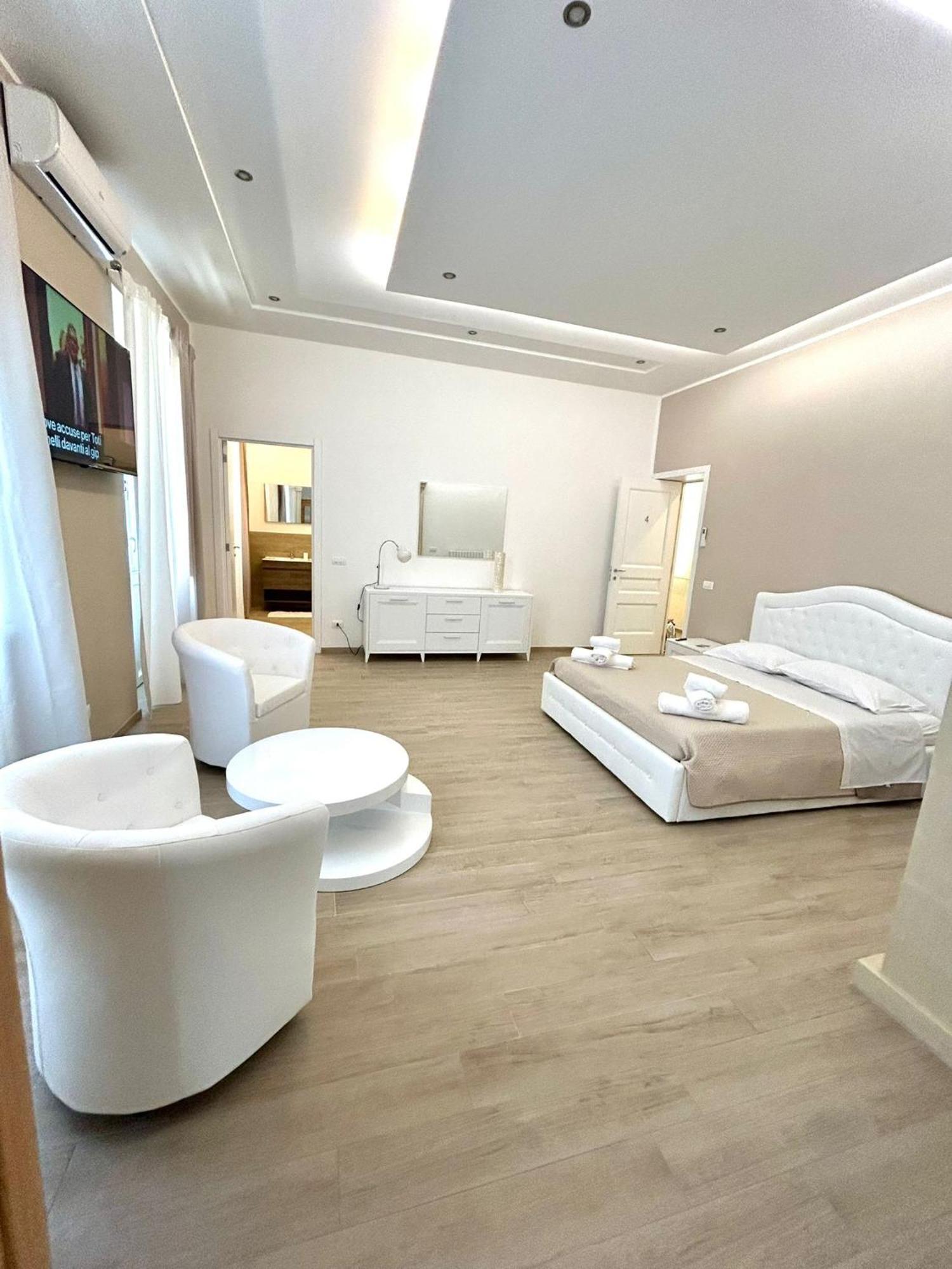 Bed E Suite Domar บรินดิซิ ภายนอก รูปภาพ