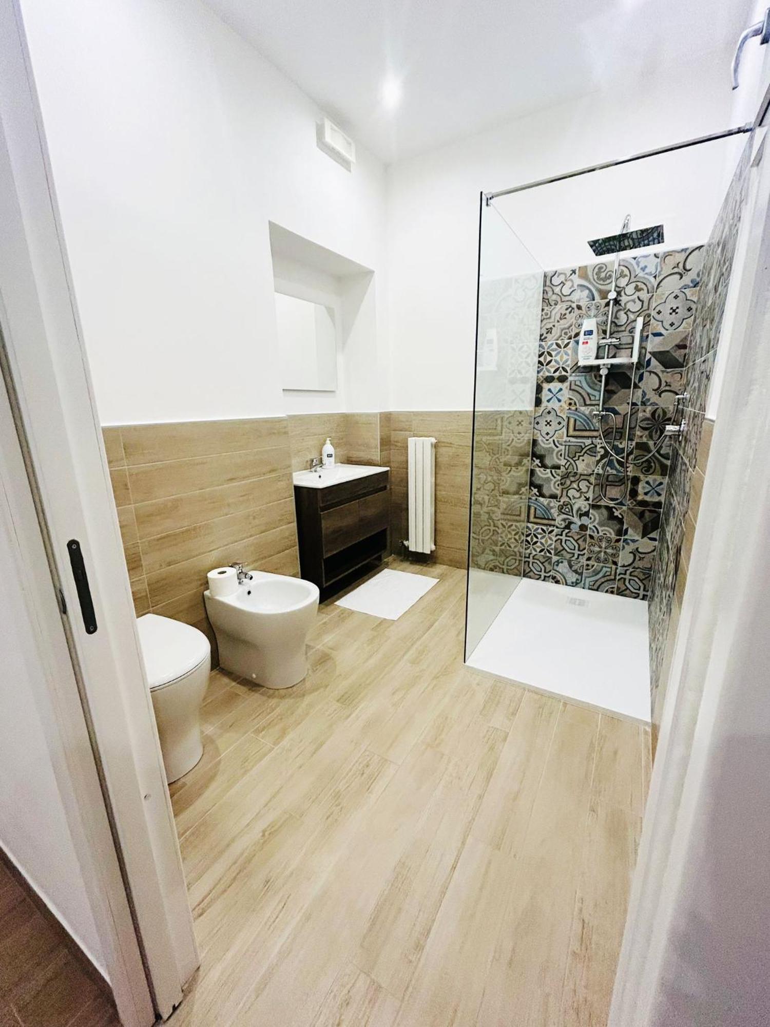 Bed E Suite Domar บรินดิซิ ภายนอก รูปภาพ