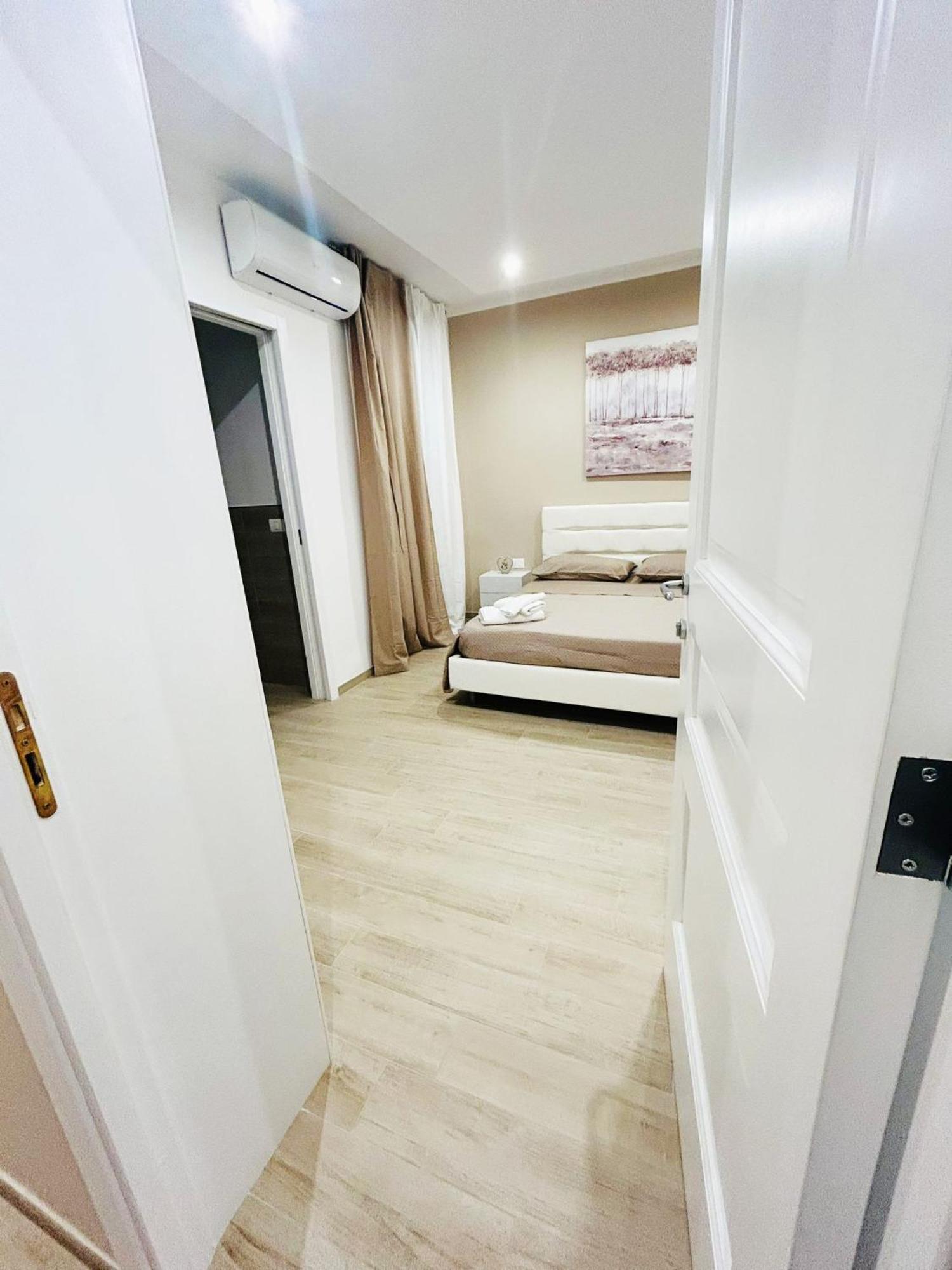 Bed E Suite Domar บรินดิซิ ภายนอก รูปภาพ