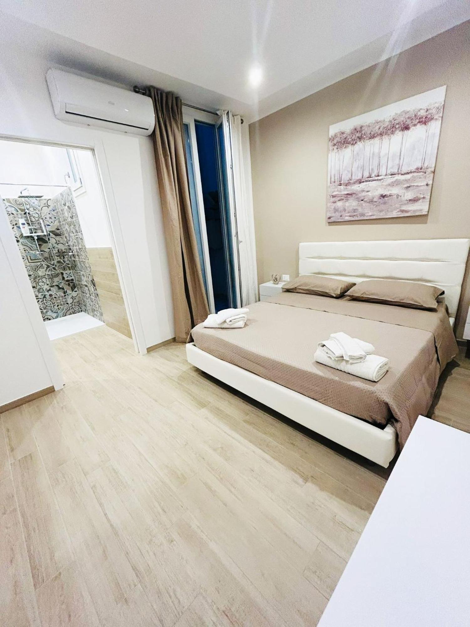 Bed E Suite Domar บรินดิซิ ภายนอก รูปภาพ
